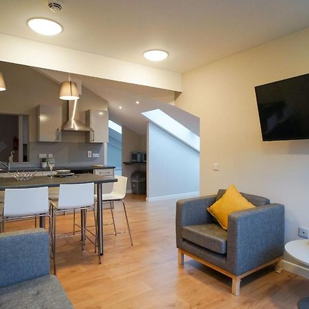 1 Bedroom Apartments, Studios And Ensuite Bedrooms With Shared Kitchen At Centro House In Stirling Kültér fotó