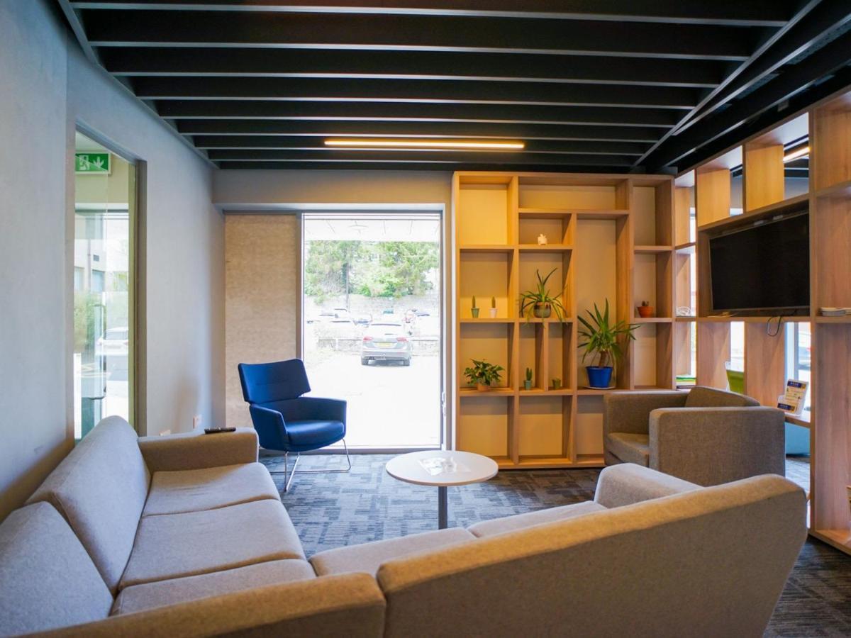 1 Bedroom Apartments, Studios And Ensuite Bedrooms With Shared Kitchen At Centro House In Stirling Kültér fotó