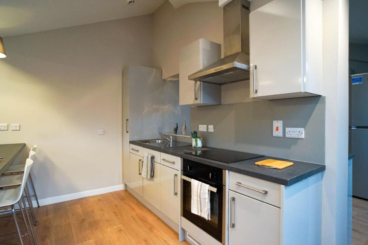 1 Bedroom Apartments, Studios And Ensuite Bedrooms With Shared Kitchen At Centro House In Stirling Kültér fotó