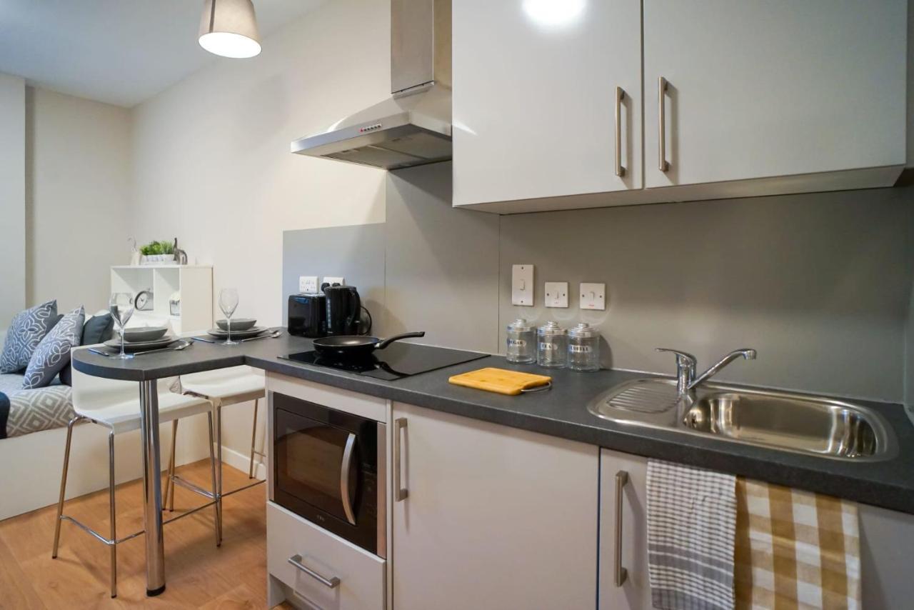 1 Bedroom Apartments, Studios And Ensuite Bedrooms With Shared Kitchen At Centro House In Stirling Kültér fotó