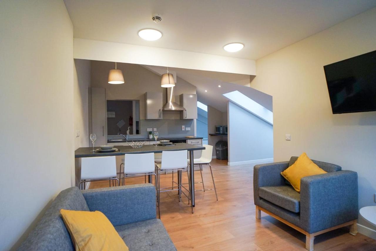 1 Bedroom Apartments, Studios And Ensuite Bedrooms With Shared Kitchen At Centro House In Stirling Kültér fotó