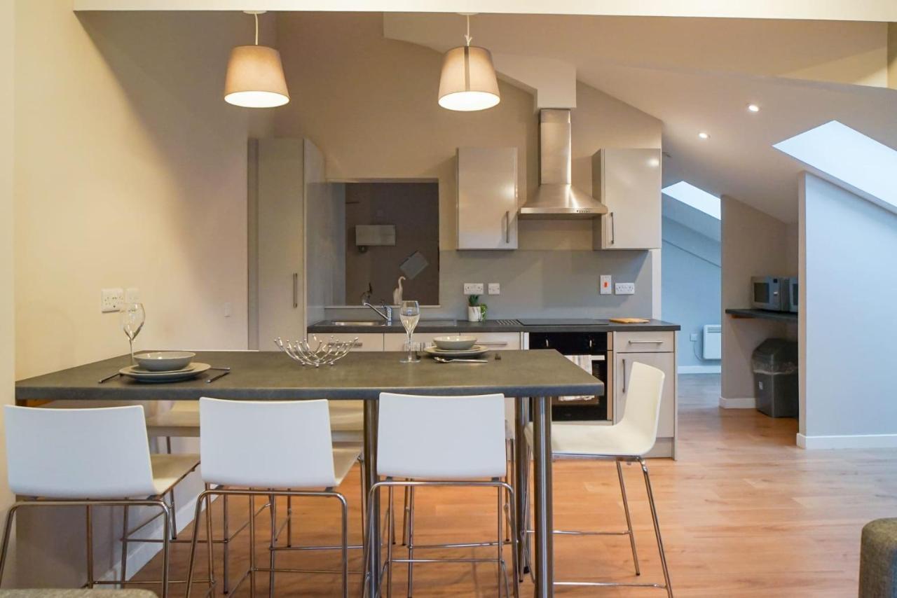 1 Bedroom Apartments, Studios And Ensuite Bedrooms With Shared Kitchen At Centro House In Stirling Kültér fotó
